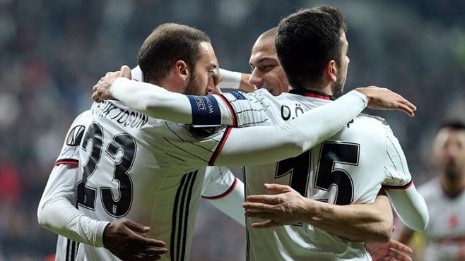 Beşiktaş’la eşleşen yanıyor! 