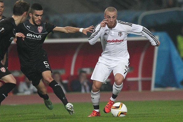 Gökhan Töre - 5