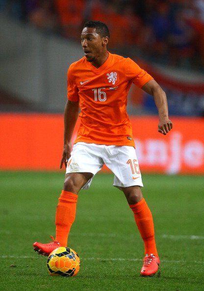 Jonathan de Guzman - Doğum Yeri: Kanada