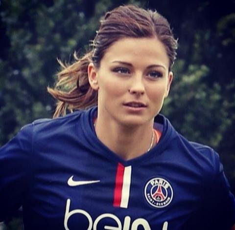 Laure Boulleau - Fransa