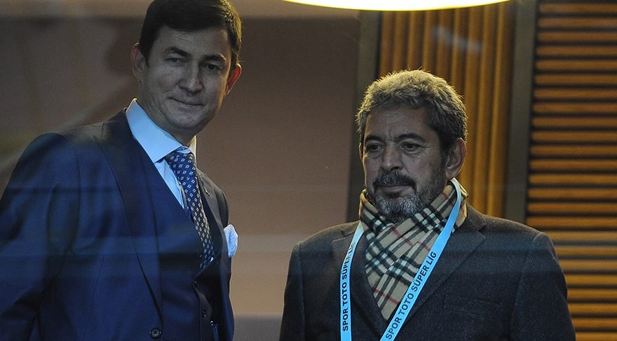 Mehmet Özbek bırakıyor mu?