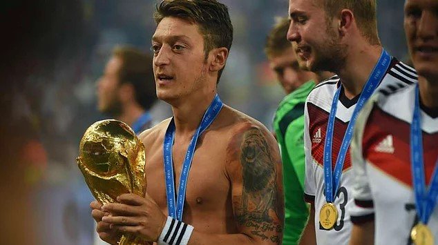 Mesut Özil