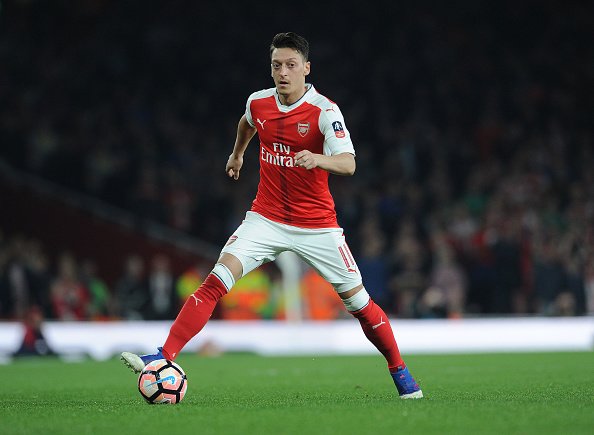 'Mesut Özil'in transferi için bahis oranları