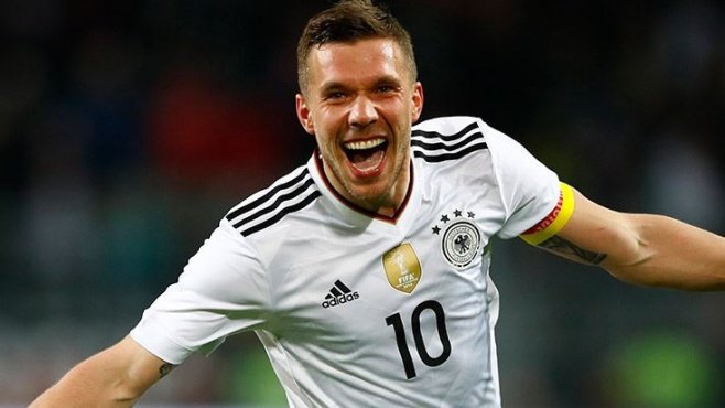 Podolski’den jübile maçında şahane gol!