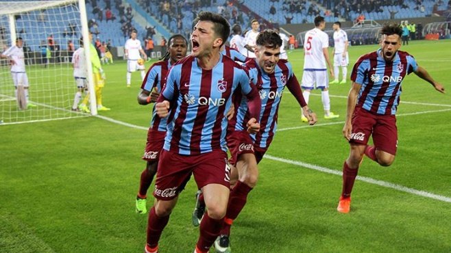 Rekora koşuyor.