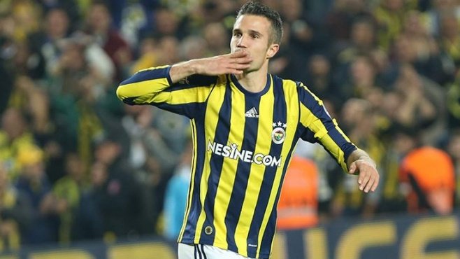 Robin van Persie - 6 gol