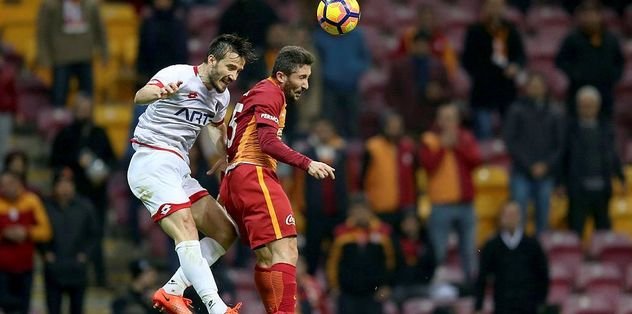 Sabri ’Reyiz’in 350. maç gururu.