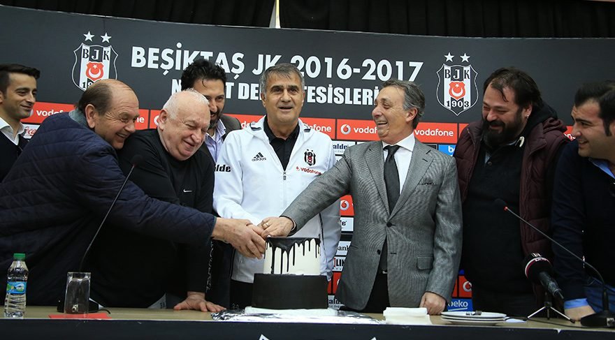 Şenol Güneş’in kızından basın mensuplarına pasta