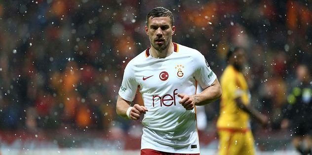 Tudor cezası biten Poldi’ye yer arıyor.