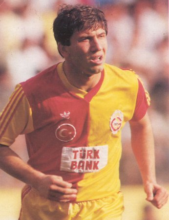 Yedekler: 18-Tanju Çolak