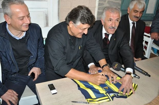 Yılmaz Vural: Ben Advocaat’tan daha çok biliyorum