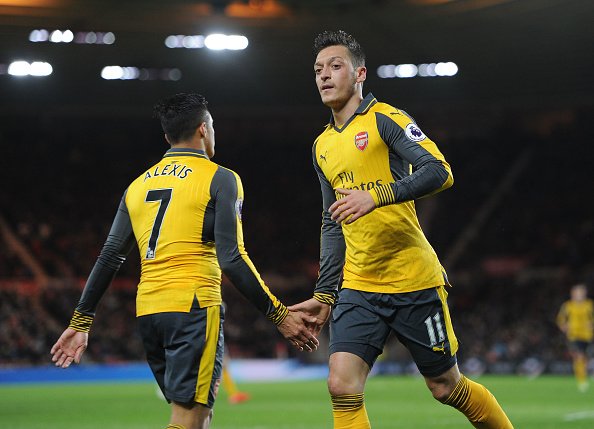 14 - ARSENAL