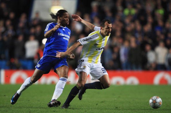 40 - Edu Dracena - Fenerbahçe - 5,70 mil. Euro