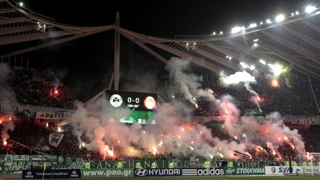 4- Olympiakos - Panathinaikos