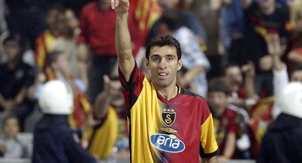  Hakan Şükür	17 gol	Galatasaray