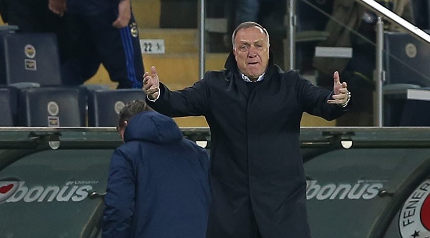 Advocaat’tan ilginç hareket! 90 dakika boyunca