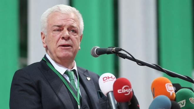 'Ali Ay'a istifa tepkisi! 