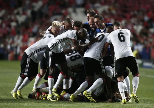 Anlaşma sağlandı! Beşiktaş’lı yıldız gidiyor!