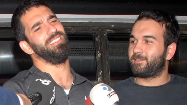 Arda Turan'dan kardeşi Okan Turan'a büyük jest