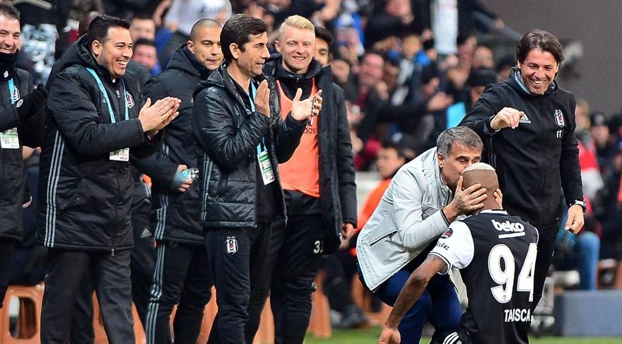 Beşiktaş atıyor, Trabzonspor yemiyor