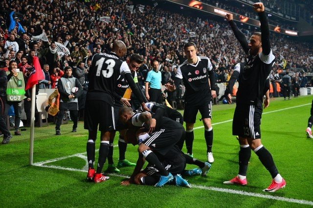 Beşiktaş yıldız golcüyü mü alacak?