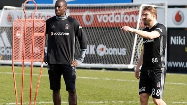 Beşiktaş’ta Caner Erkin ve Demba Ba Trabzon’a götürülmedi!