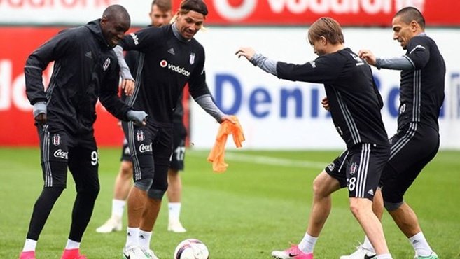 Beşiktaş’ta Olmpique Lyon mesaisi başladı