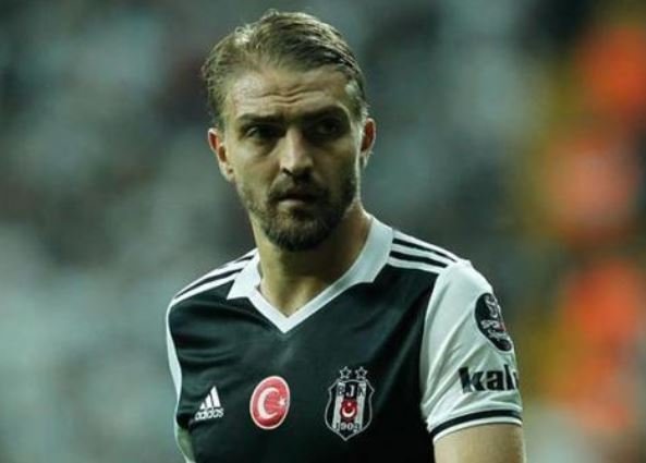 Caner Erkin 1.81, İsmail Köybaşı 1,77