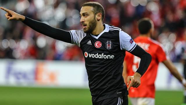 Cenk Tosun Çin radarında!