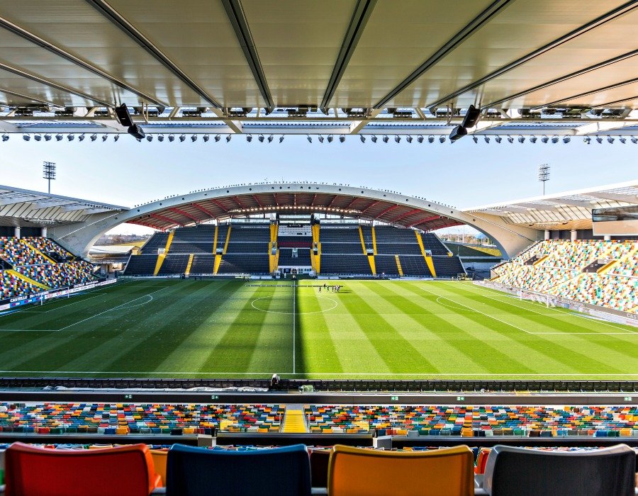 Dacia Arena - İtalya