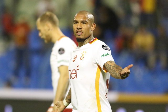 DE JONG’U DA İSTEMİYOR