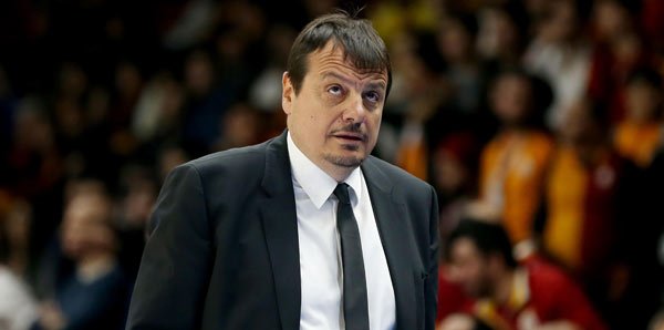 Erkek basketbol takımının koçu Ergin Ataman’ın kontratı sezon sonunda bitiyor. Yola devam edecek misiniz?