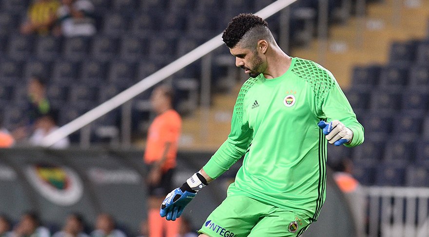 Fenerbahçe, Fabiano’yu gönderecek mi?