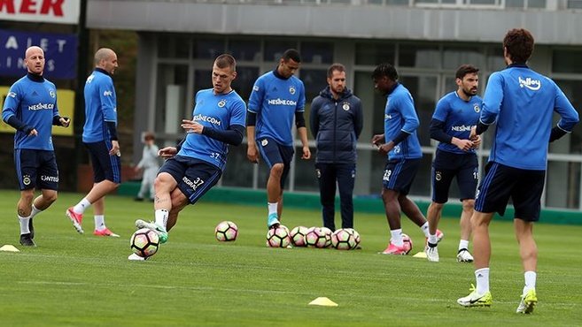 Fenerbahçe, Galatasaray maçı hazırlıklarını sürdürdü