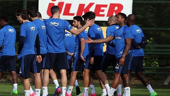 Fenerbahçe kampa girdi