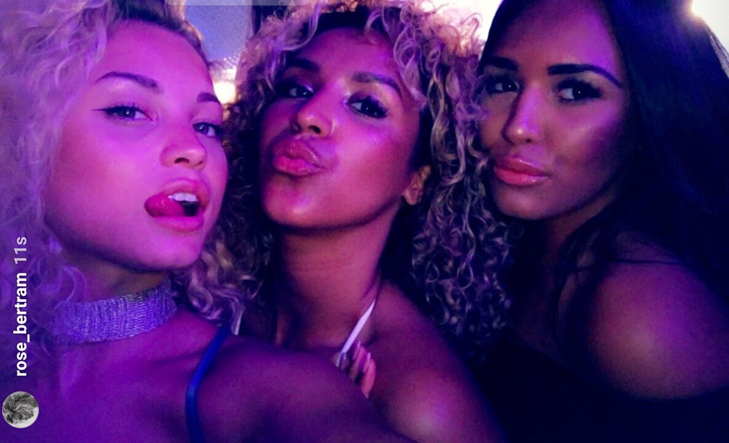 Rose Bertram Dubai gecelerini yaktı