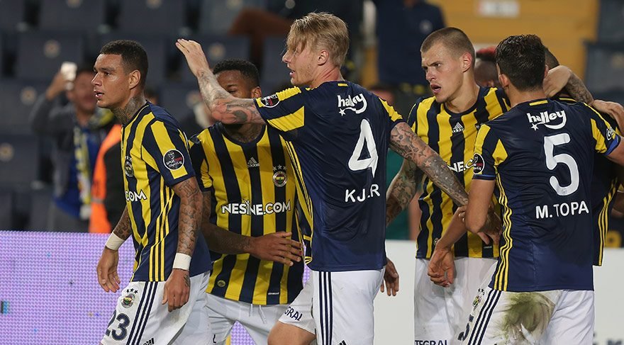 Fenerbahçe’de 8 isim kart sınırında