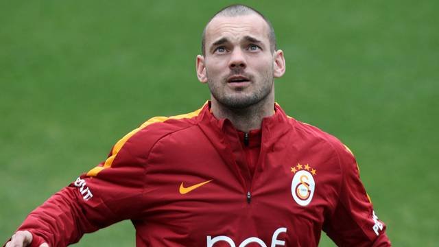 Fenerbahçe'nin kilidini Sneijder çözecek