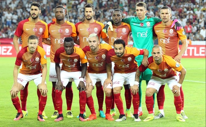 Galatasaray’da 3 yıl için 6,5 milyon Euro