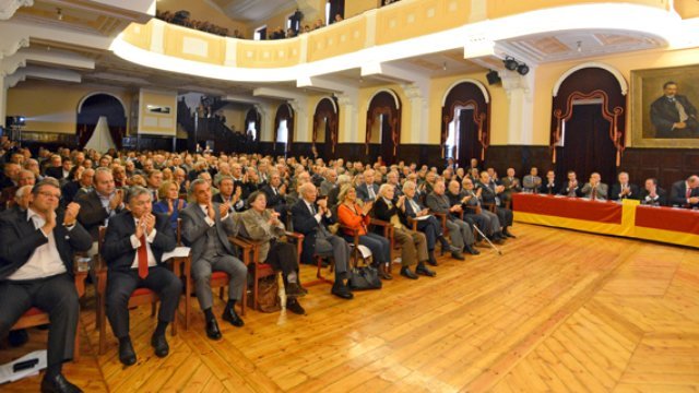 Galatasaray'da dev rakam ortaya çıktı