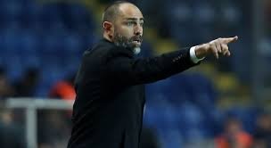 Galatasaray'da Fenerbahçeli isim için kritik uyarı