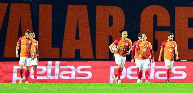 Galatasaray'da yedek kalacak isim...
