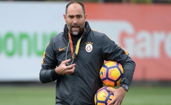 Igor Tudor ve oyuncular karşı karşıya!