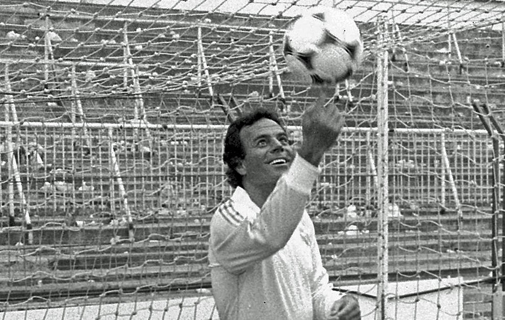 Julio Iglesias - Real Madrid