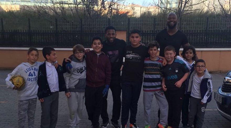 Lens’ten öğrencileri sevindiren ziyaret