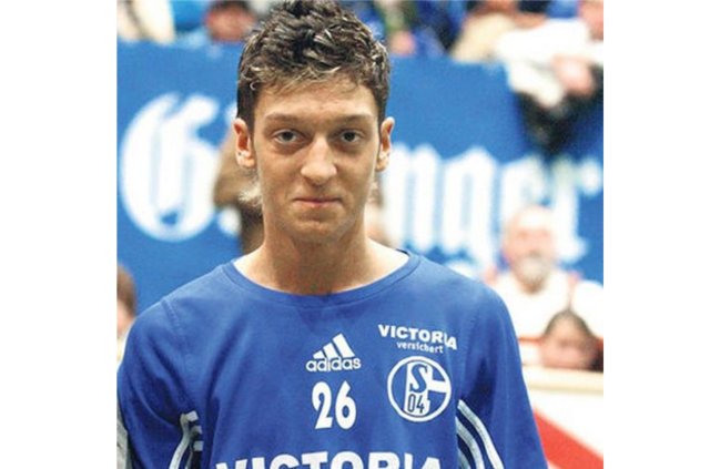 Mesut Özil
