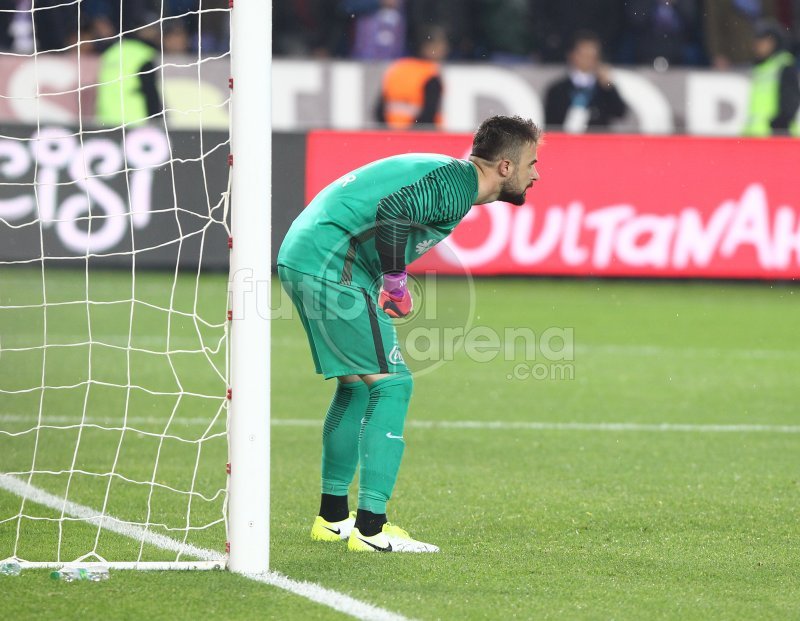 Onur’a ceza yolda