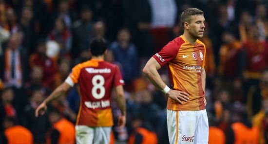Podolski F.Bahçe derbisinden sonra ’G.Saray’ın istikrara ihtiyacı var. 2 senede 5 teknik adam gördüm’ dedi. Bu sözleri nasıl yorumlarsınız?