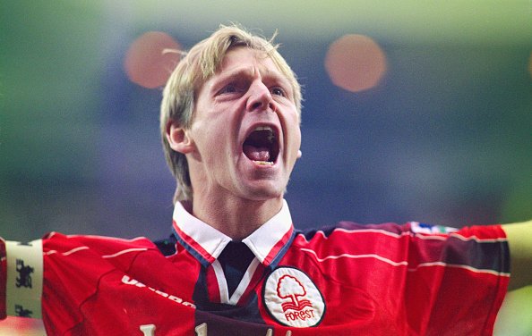 STUART PEARCE - Daha önceki işi: Elektrikçi
