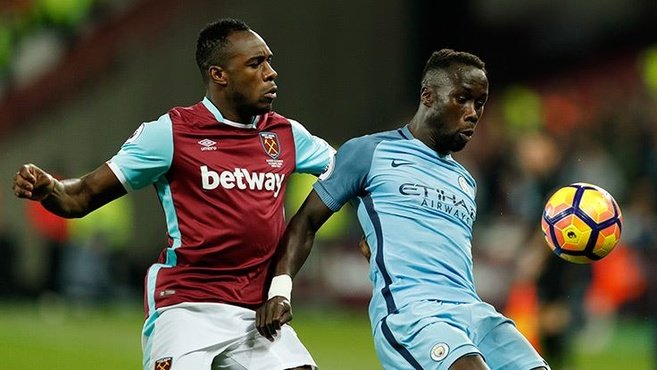 Sürpriz transfer önerisi: Bacary Sagna!